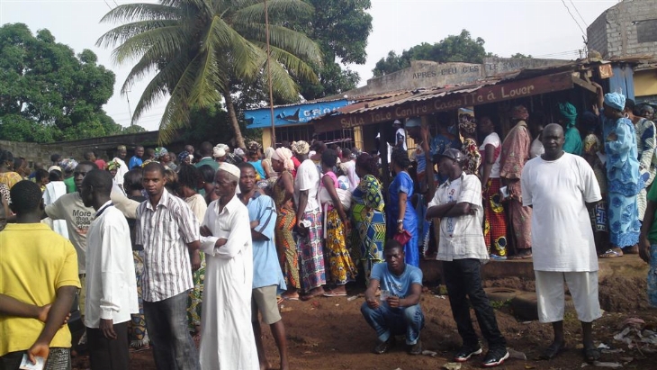 Guinée: des manifestants contestent les résultats provisoires de l`élection présidentielle